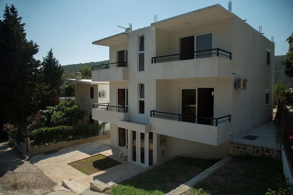 Del Mar Apartments تْساني المظهر الخارجي الصورة