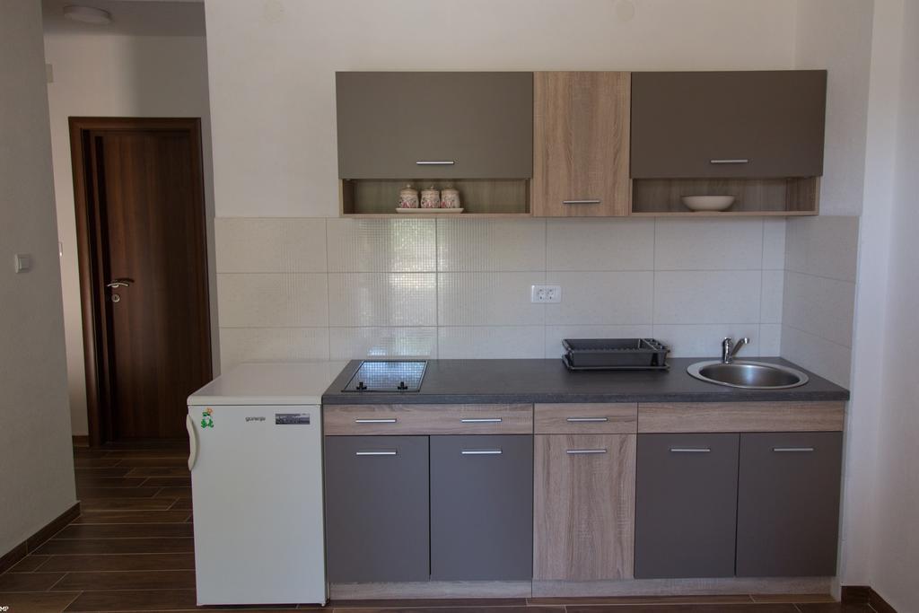 Del Mar Apartments تْساني المظهر الخارجي الصورة