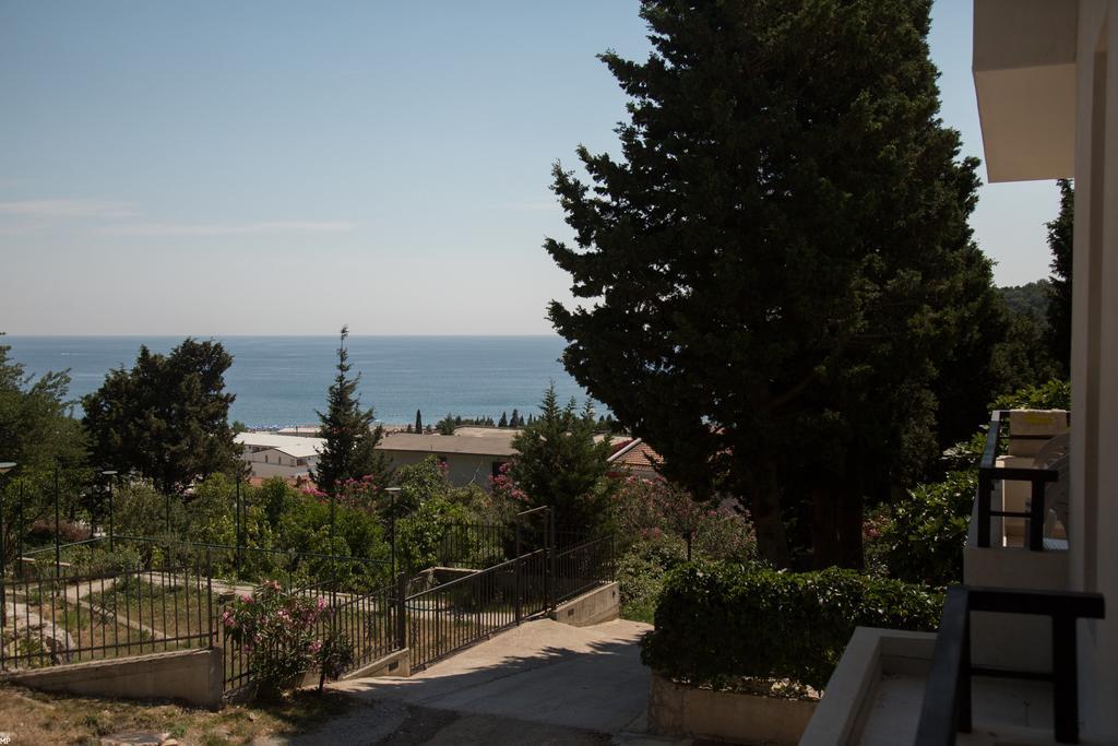 Del Mar Apartments تْساني المظهر الخارجي الصورة