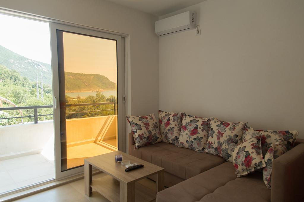 Del Mar Apartments تْساني المظهر الخارجي الصورة