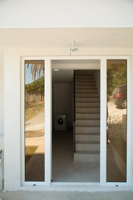 Del Mar Apartments تْساني المظهر الخارجي الصورة